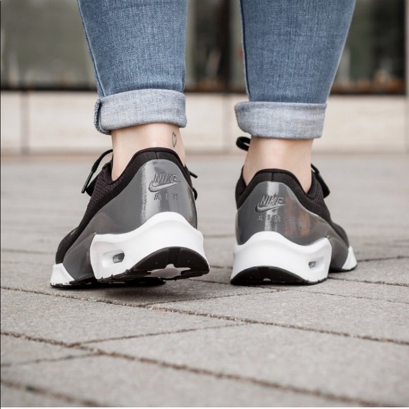 NWT Nike Air Max Jewel Black WMNS - Picture 3 of 7